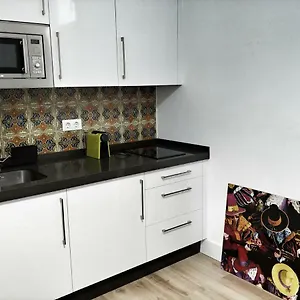 https://casa-crespo-cadiz.hotelsincadiz.net